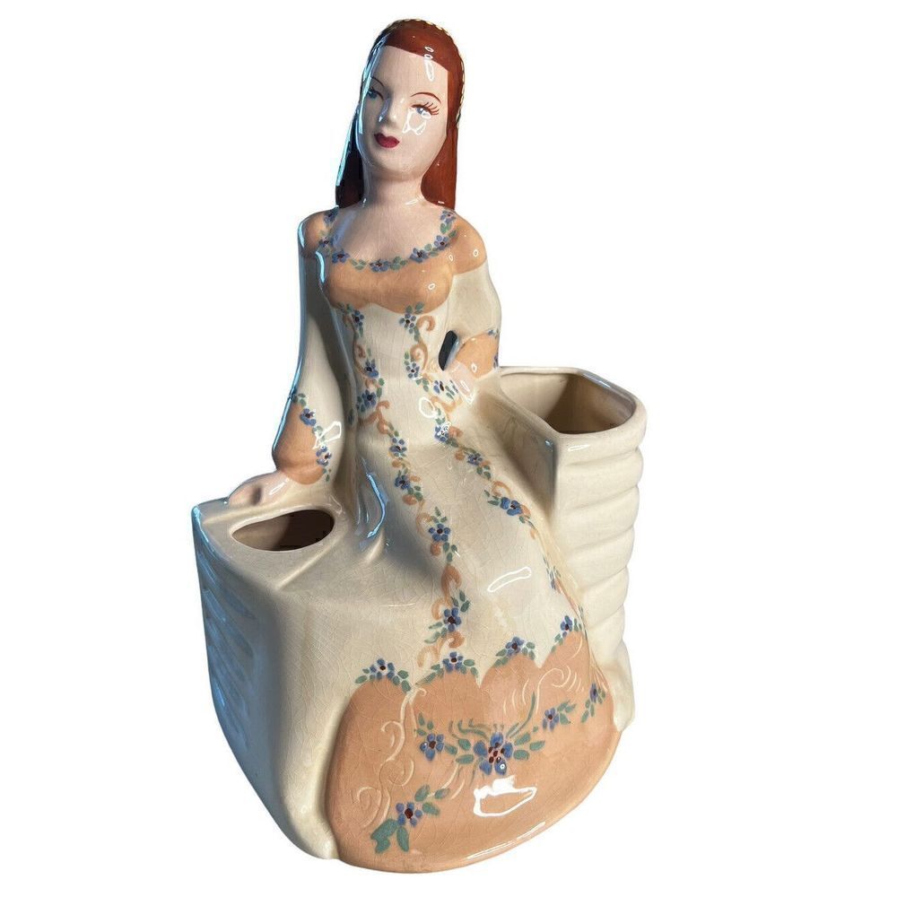 Vtg 1940's Weil Ware Sitting Lady California Pottery Vase Stamped on bottom 4039